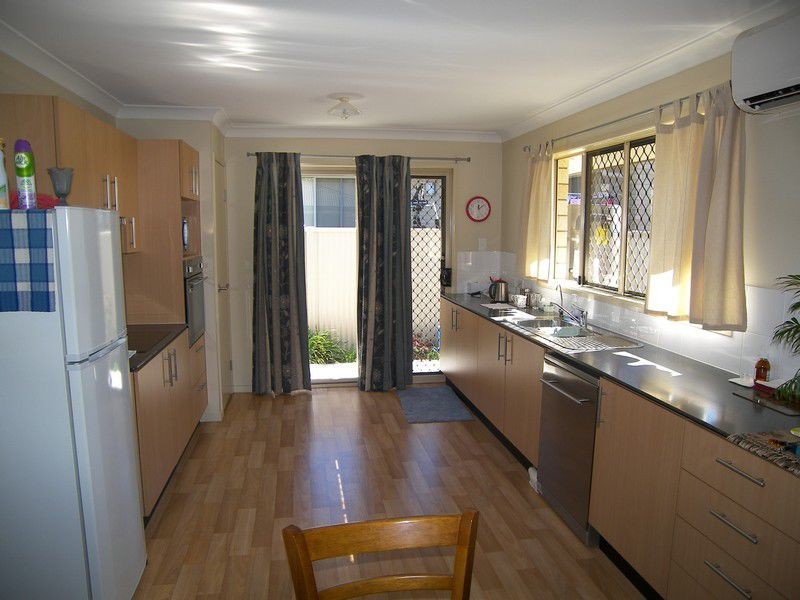 3 206 Wood Street, Warwick QLD 4370