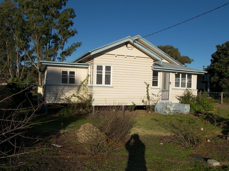 30 Sturt Street, Warwick QLD 4370