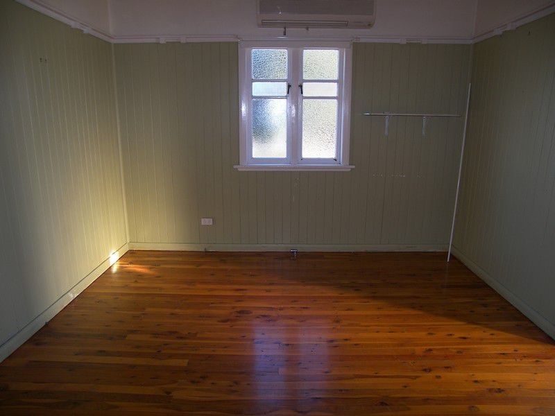 30 Sturt Street, Warwick QLD 4370