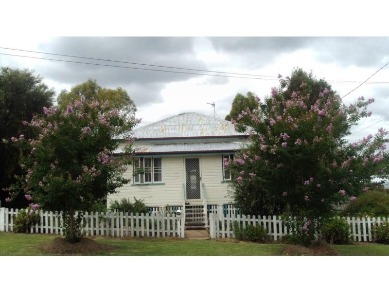 4 Mill Street, Warwick QLD 4370
