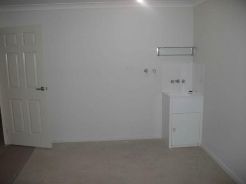 2/26 Law Road, Warwick QLD 4370