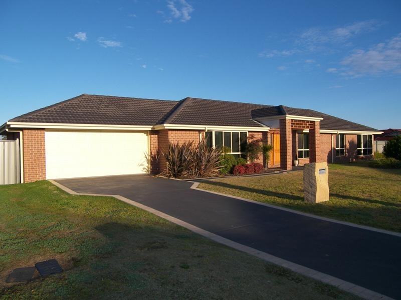1 Charisma Court, Warwick QLD 4370