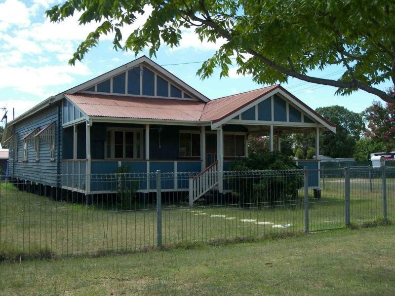64 Canning Street, Warwick QLD 4370
