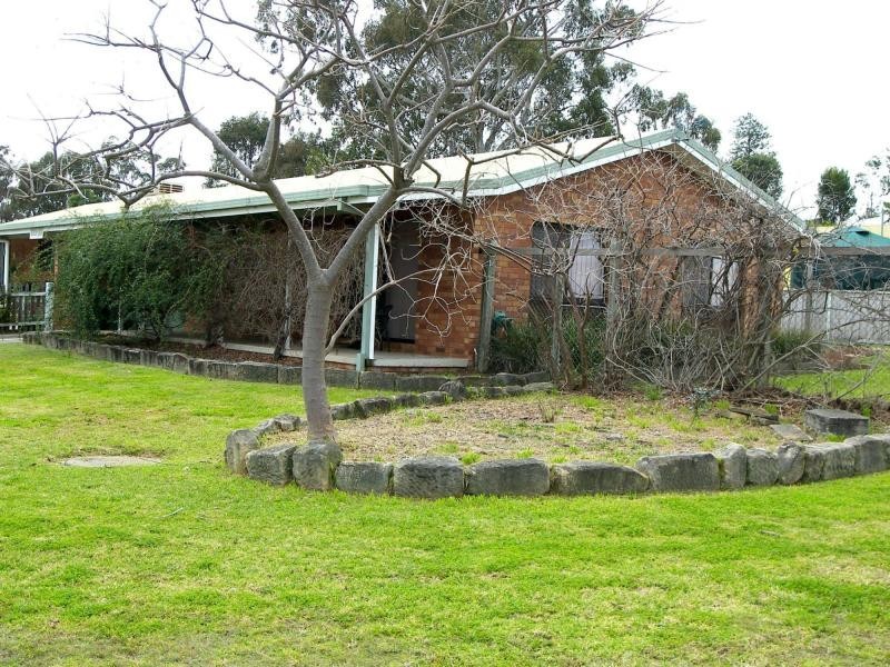 Unit 2/4 Reyburn Street, Warwick QLD 4370