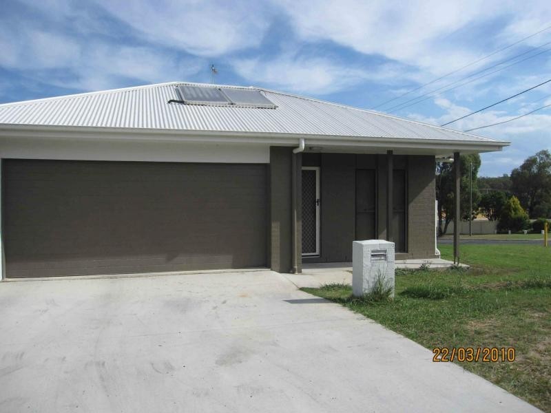 1/140 Dragon Street, Warwick QLD 4370