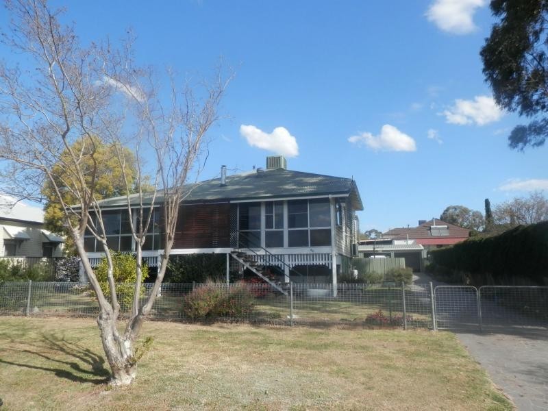 96 Pratten Street, Warwick QLD 4370