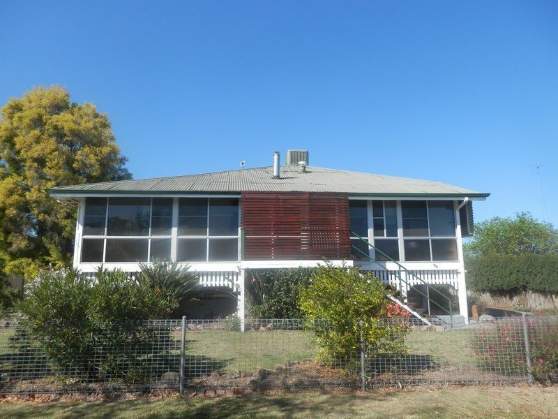 96 Pratten Street, Warwick QLD 4370