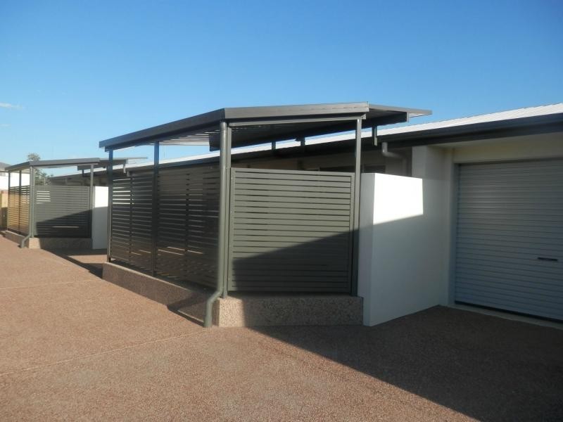 2/24 Dragon Street, Warwick QLD 4370