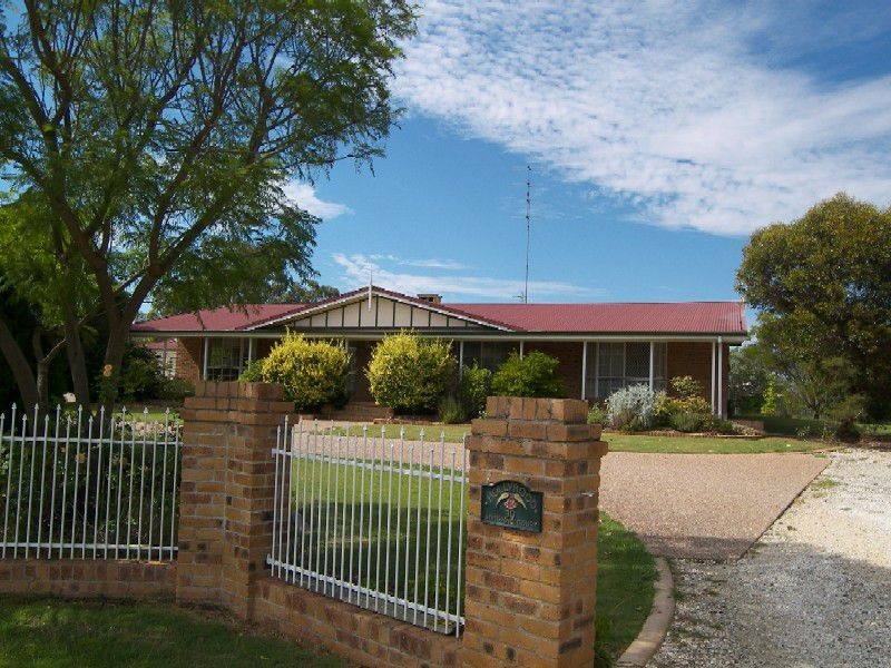 10 Adrienne Court, Warwick QLD 4370