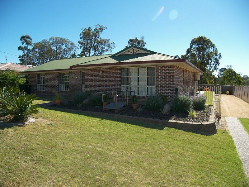 22 Peace Street, Warwick QLD 4370