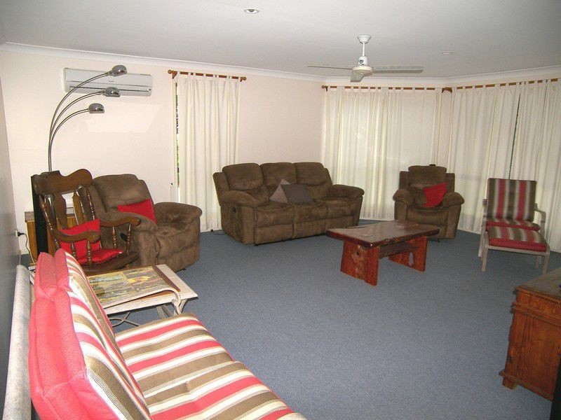 8 Henry Evans Drive, Warwick QLD 4370