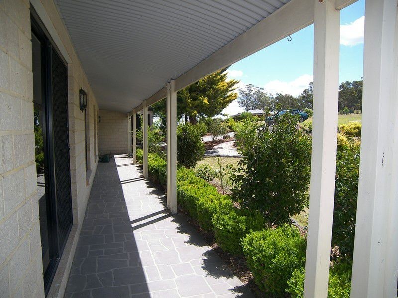 8 Henry Evans Drive, Warwick QLD 4370