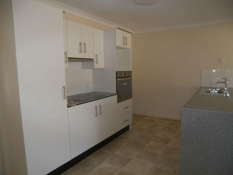 2/38 Law Road, Warwick QLD 4370