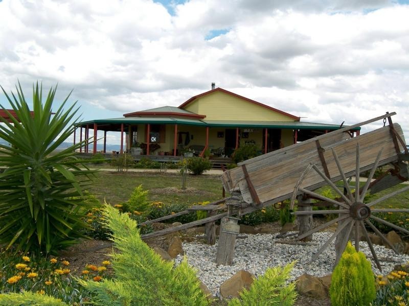 37 Hoffmans Road, Junabee QLD 4370