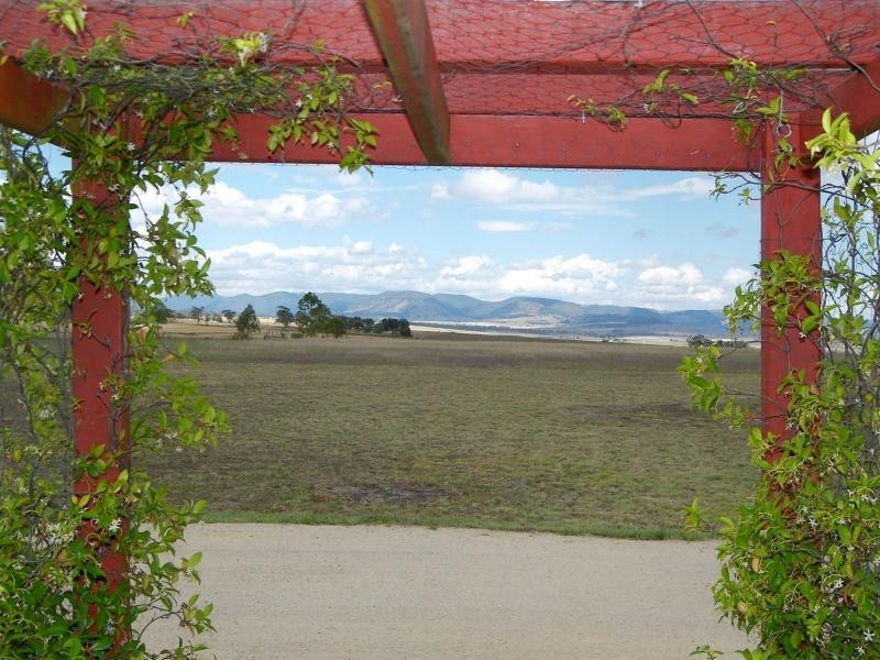 37 Hoffmans Road, Junabee QLD 4370