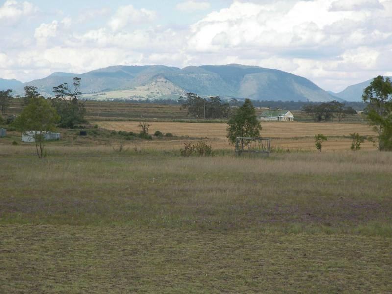 37 Hoffmans Road, Junabee QLD 4370