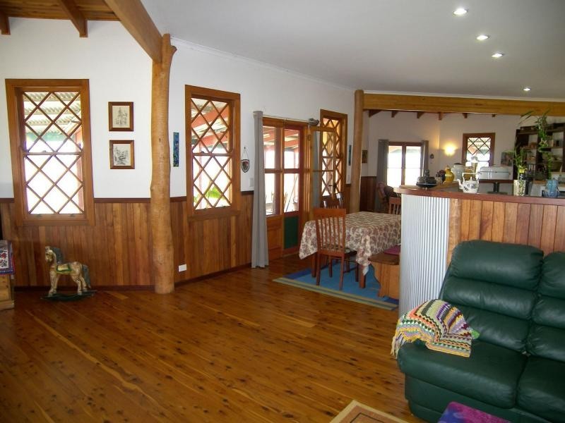 37 Hoffmans Road, Junabee QLD 4370