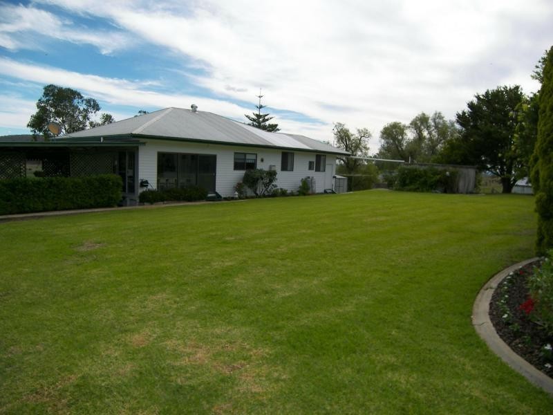157 Forest Springs-Goomburra Road, Goomburra QLD 4362