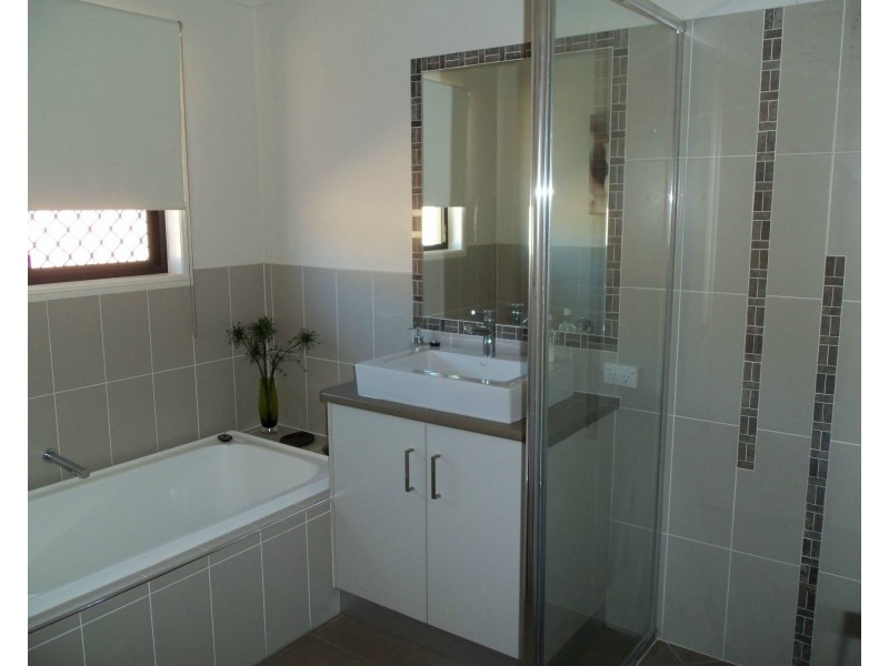 11 Rose Lea Court, Warwick QLD 4370