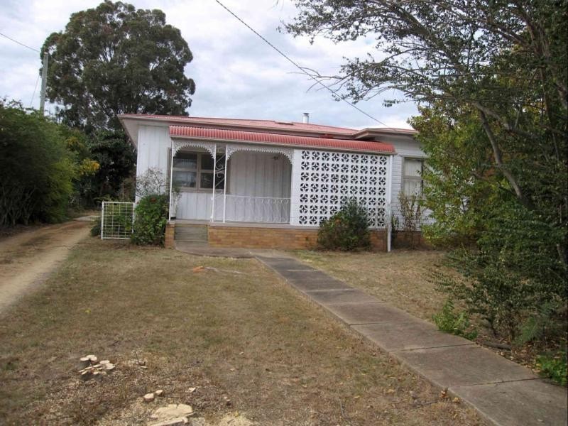 8 Hamilton Street, Warwick QLD 4370