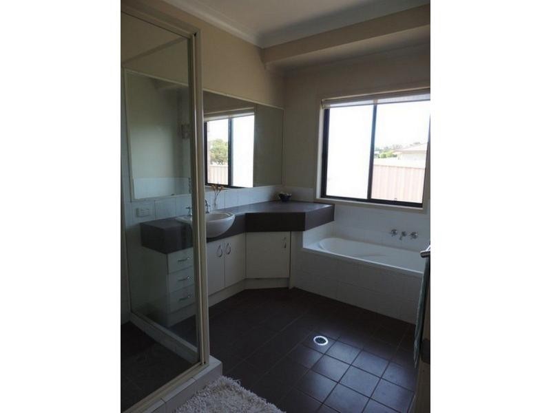 48 Doncaster Drive, Warwick QLD 4370