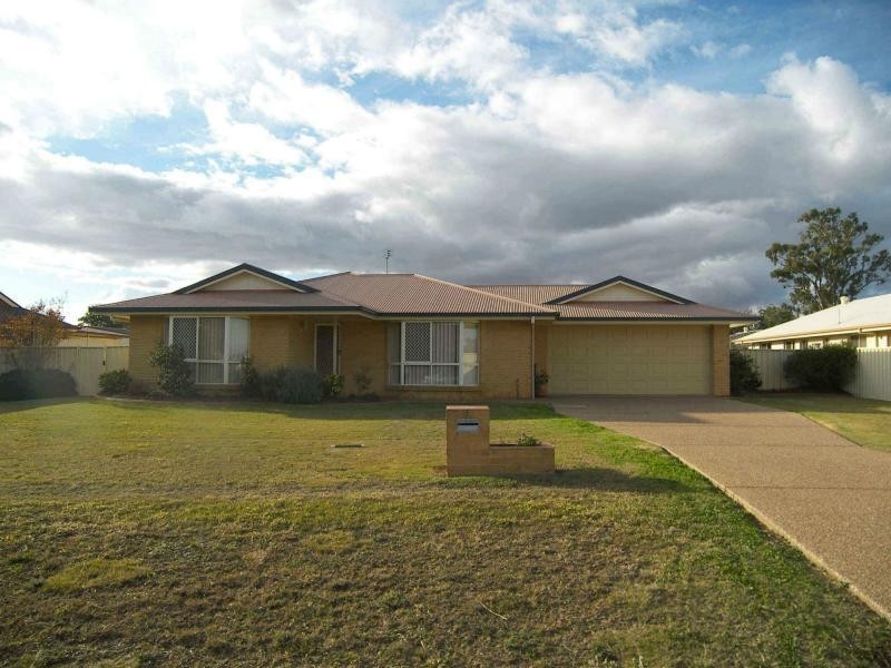 14 Bernecker Street, Warwick QLD 4370