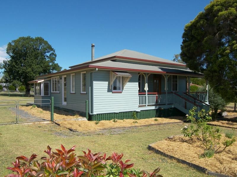 10 Briggs Street, Warwick QLD 4370