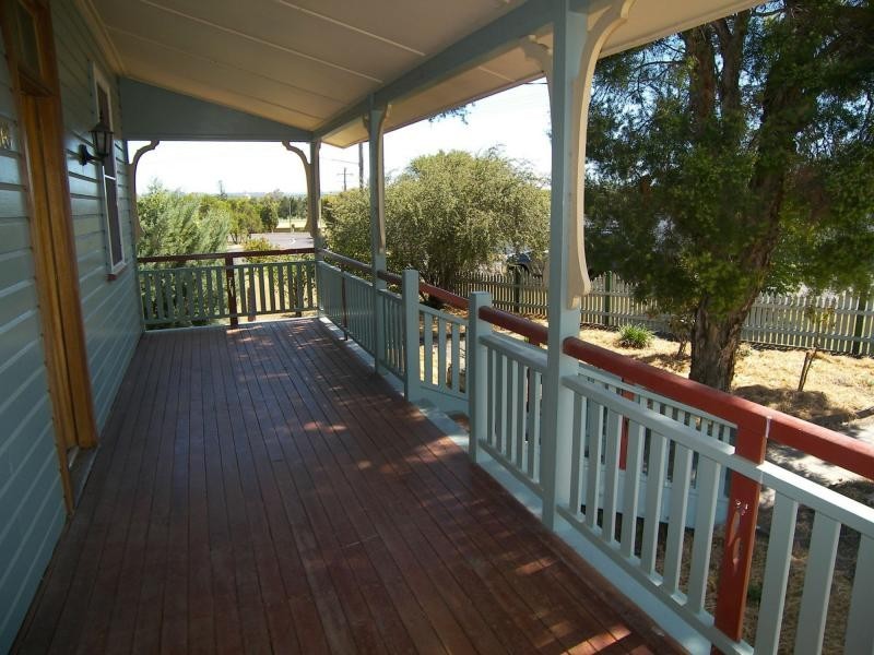 10 Briggs Street, Warwick QLD 4370