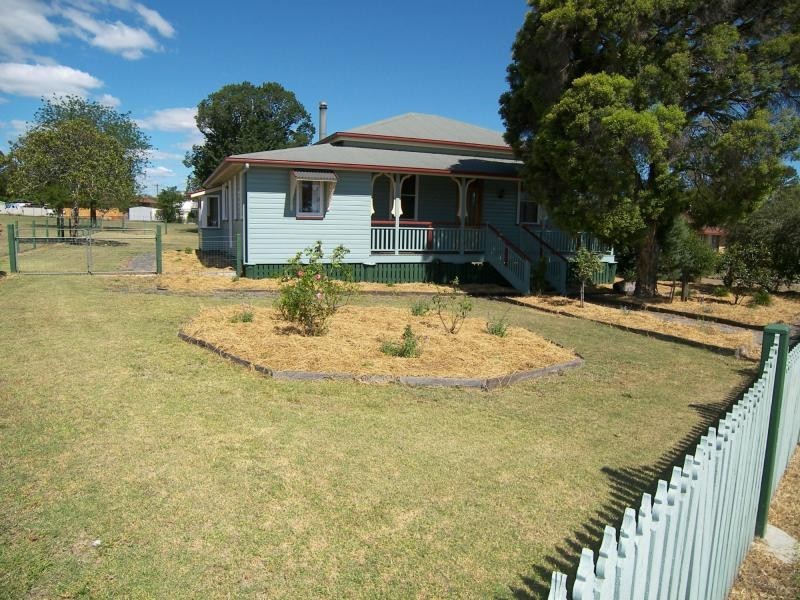 10 Briggs Street, Warwick QLD 4370