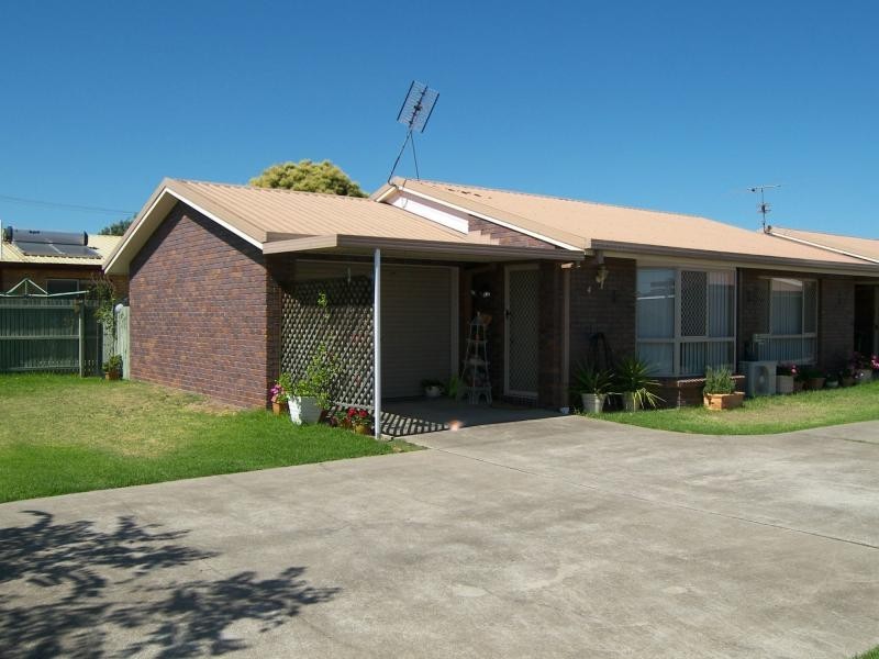 4/6 Barth Street, Warwick QLD 4370