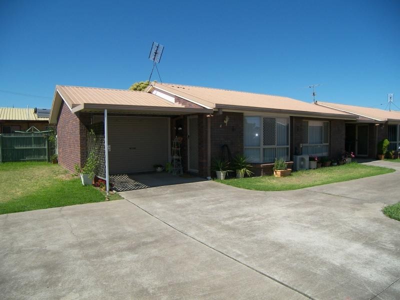 4/6 Barth Street, Warwick QLD 4370