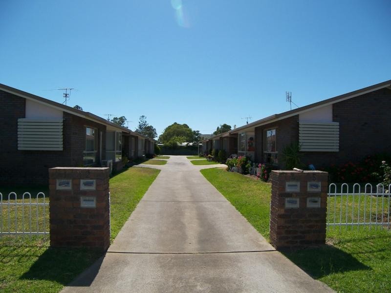 4/6 Barth Street, Warwick QLD 4370