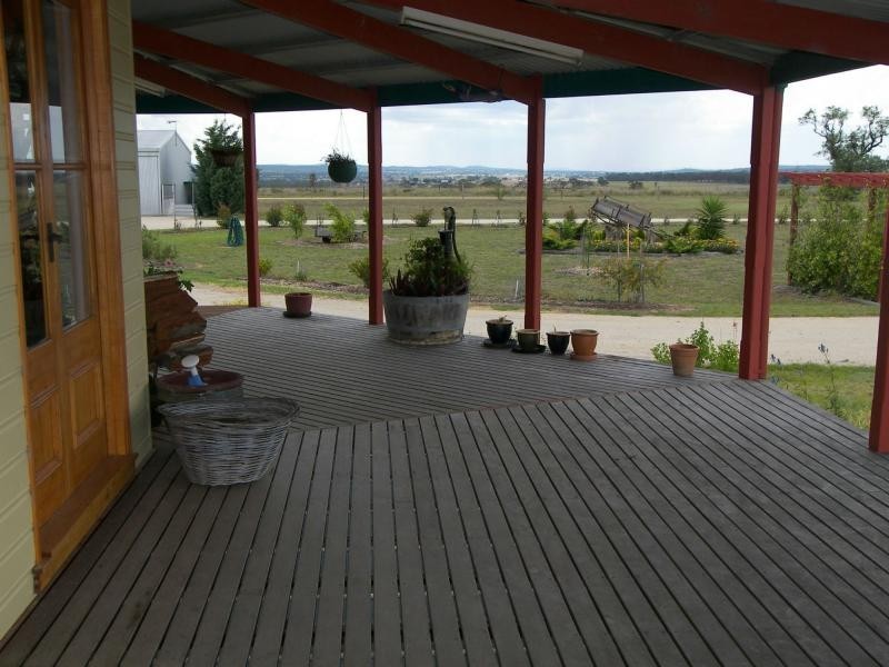 37 HOFFMANS RD, Junabee QLD 4370