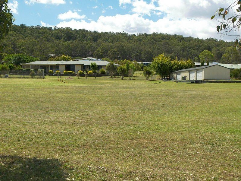 8 Henry Evans Drive, Rosehill QLD 4370