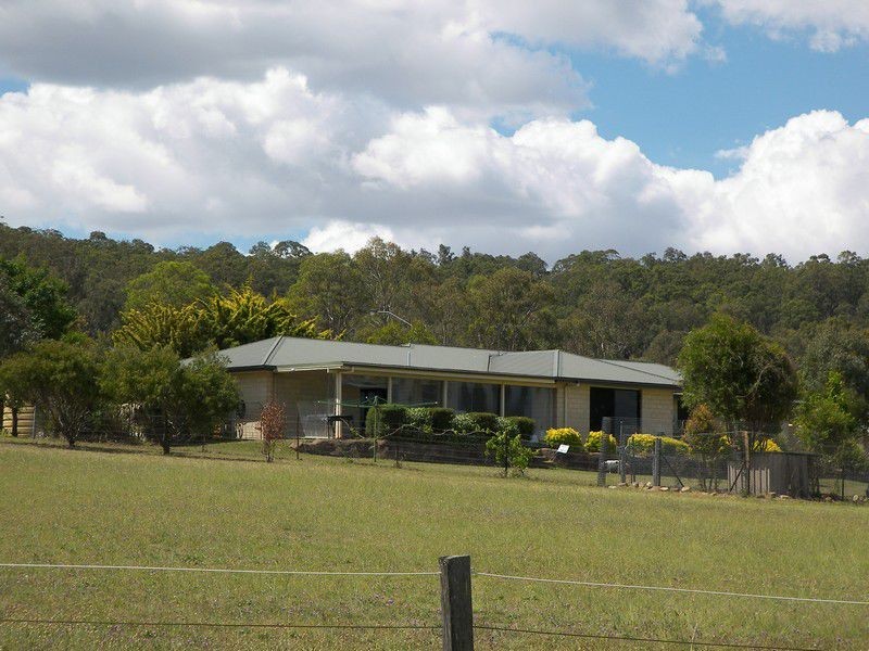 8 Henry Evans Drive, Rosehill QLD 4370