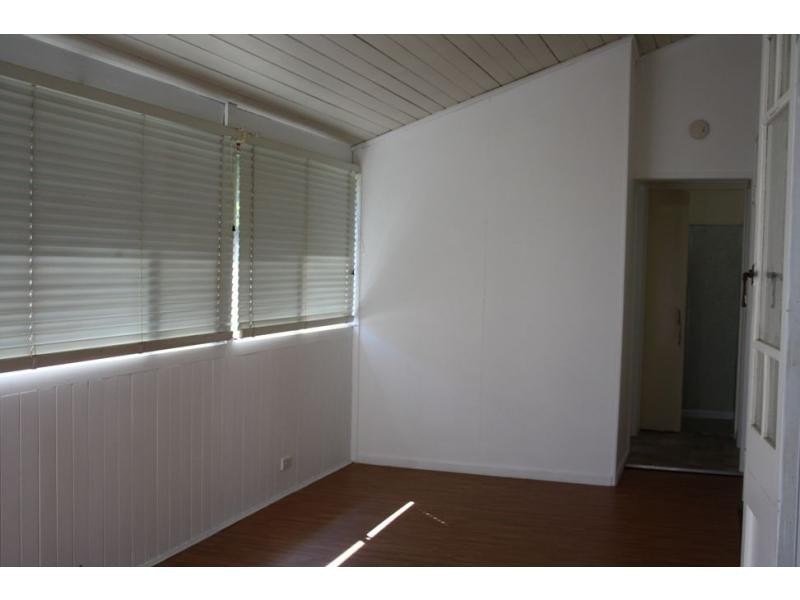 8 Wallace, Warwick QLD 4370
