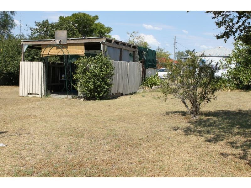 8 Wallace, Warwick QLD 4370