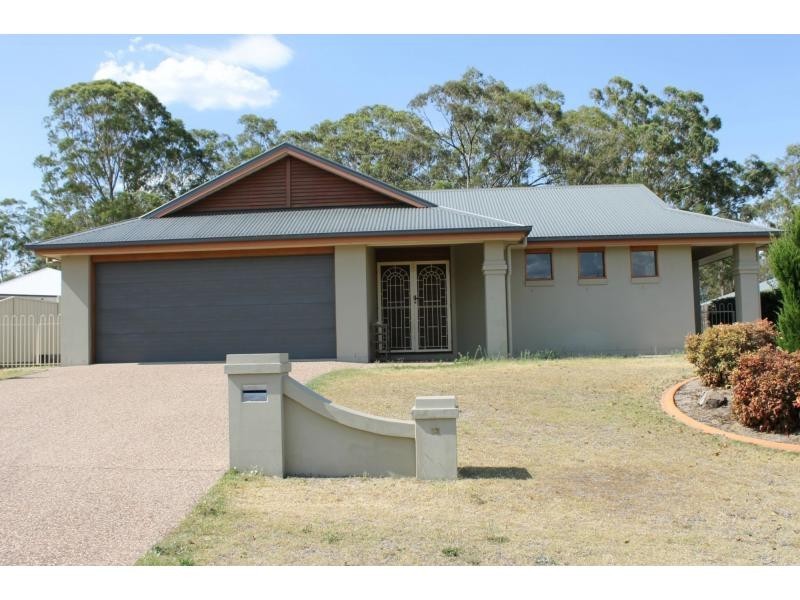 13 Peregrine Court, Warwick QLD 4370