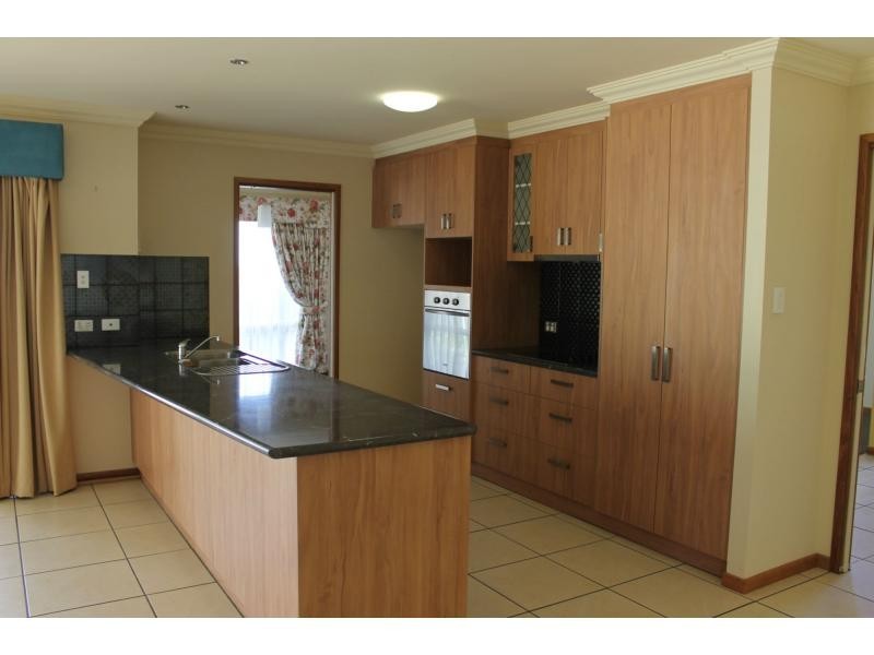 13 Peregrine Court, Warwick QLD 4370