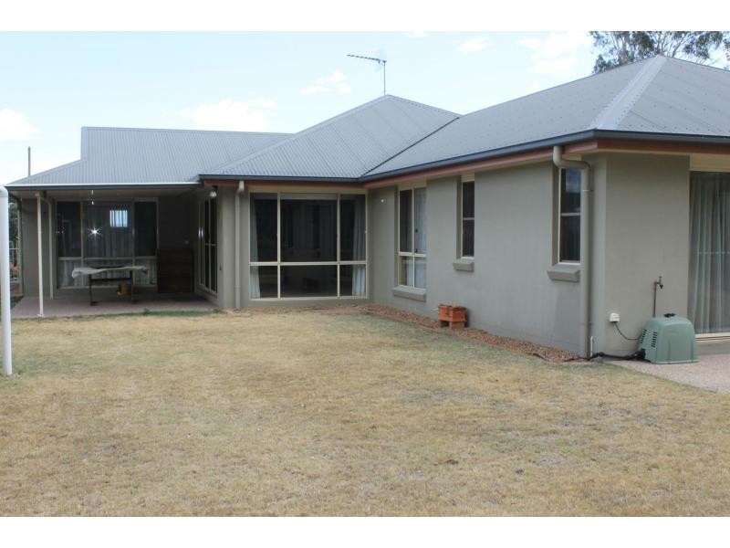 13 Peregrine Court, Warwick QLD 4370
