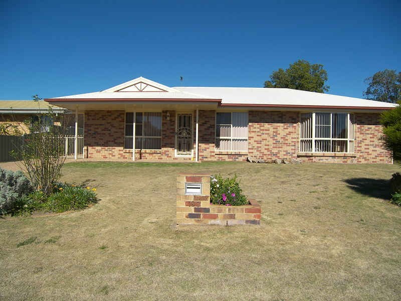 190 Pratten Street, Warwick QLD 4370
