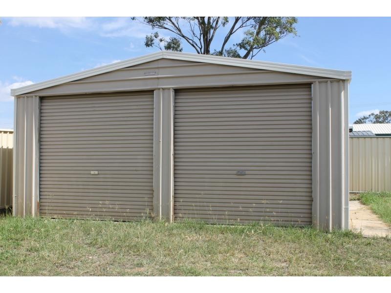 10 Robyn Street, Rosenthal Heights QLD 4370