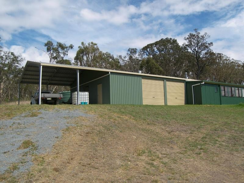 92 Coochie Road, Dalveen QLD 4374