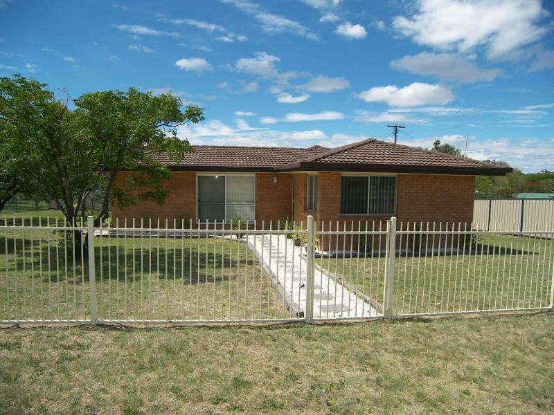 21 Sturt Street, Warwick QLD 4370