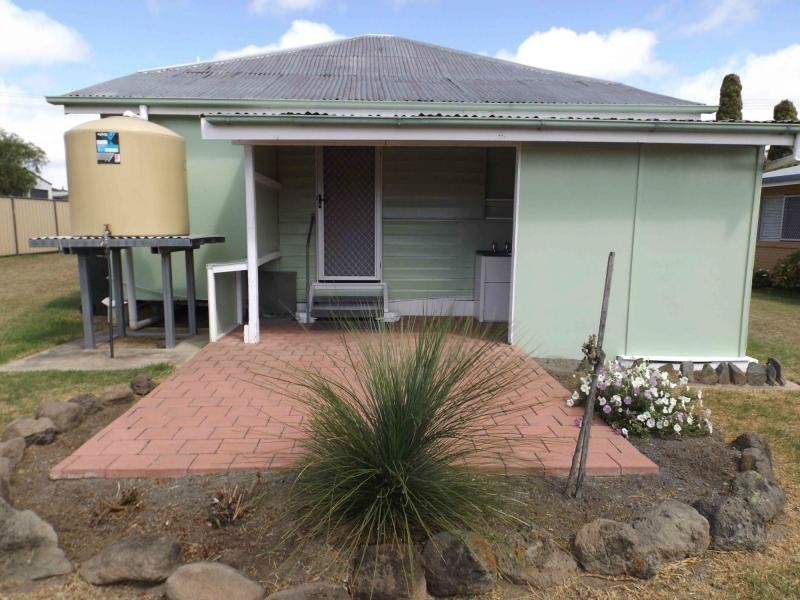 66 MYRTLE Avenue, Warwick QLD 4370