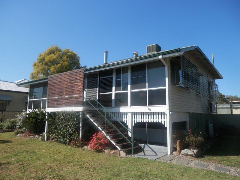 96 Pratten Street, Warwick QLD 4370