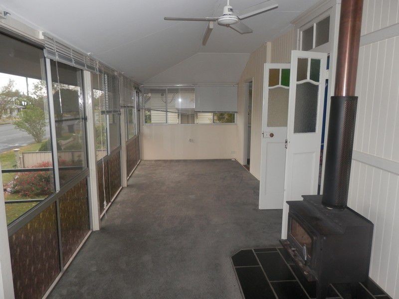 96 Pratten Street, Warwick QLD 4370