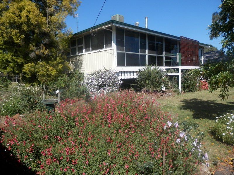 96 Pratten Street, Warwick QLD 4370