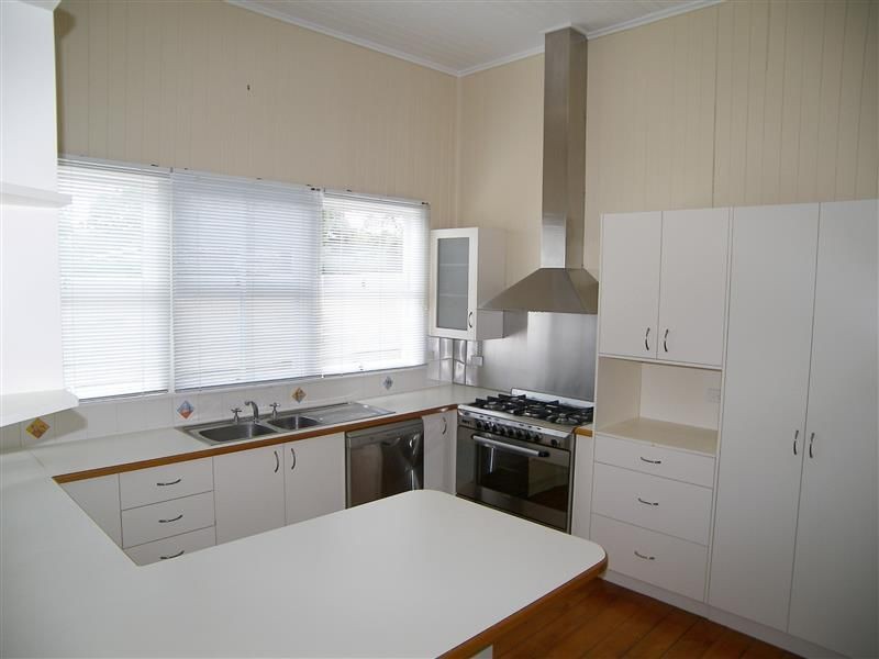 63 Gore Street, Warwick QLD 4370