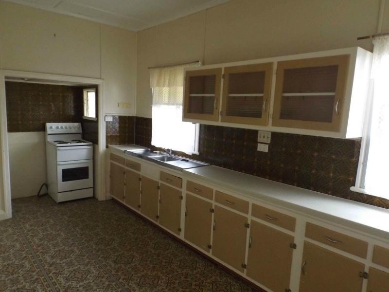 112B Pratten Street, Warwick QLD 4370